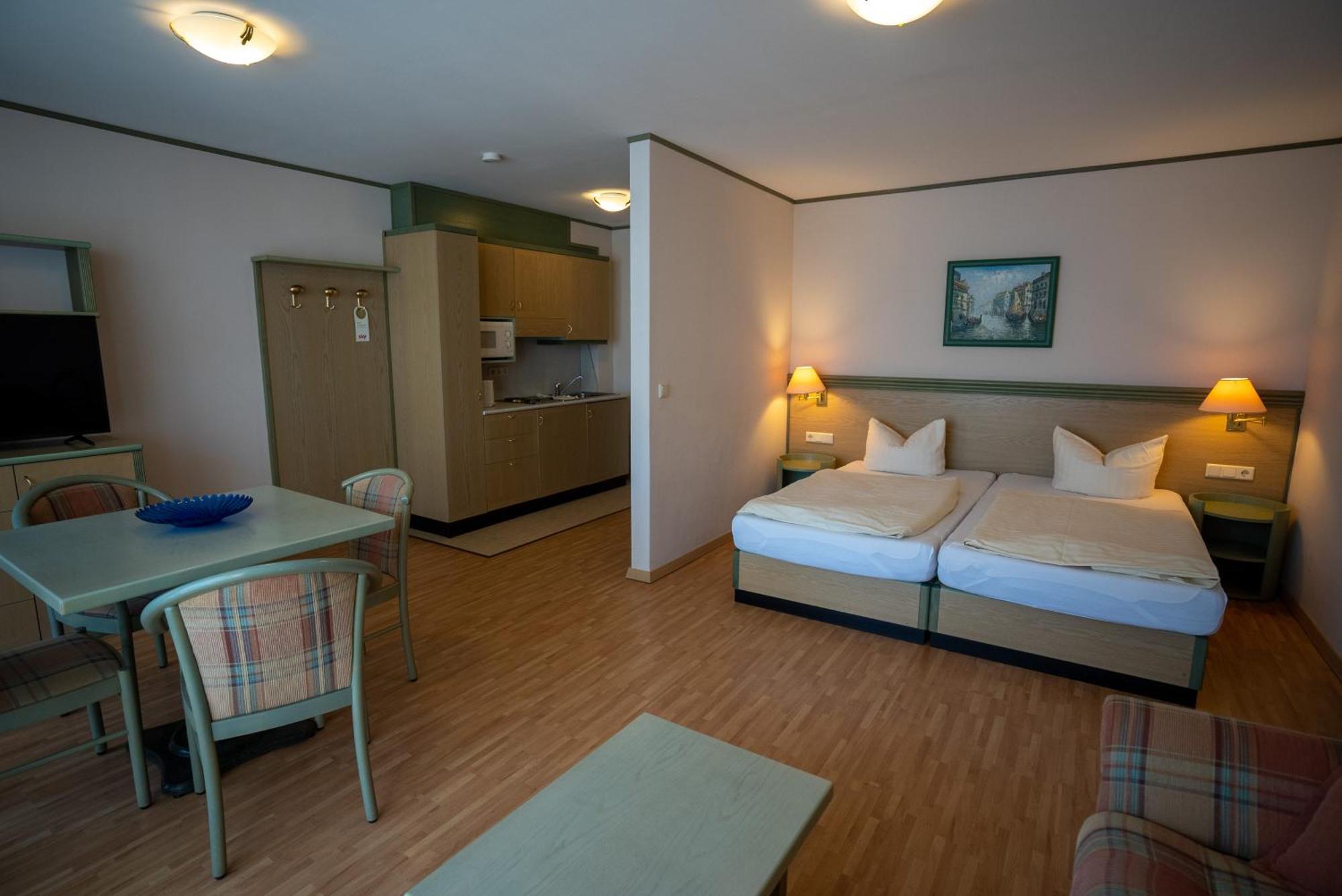בינץ Hotel Esplanade & Aparthotel Rialto מראה חיצוני תמונה