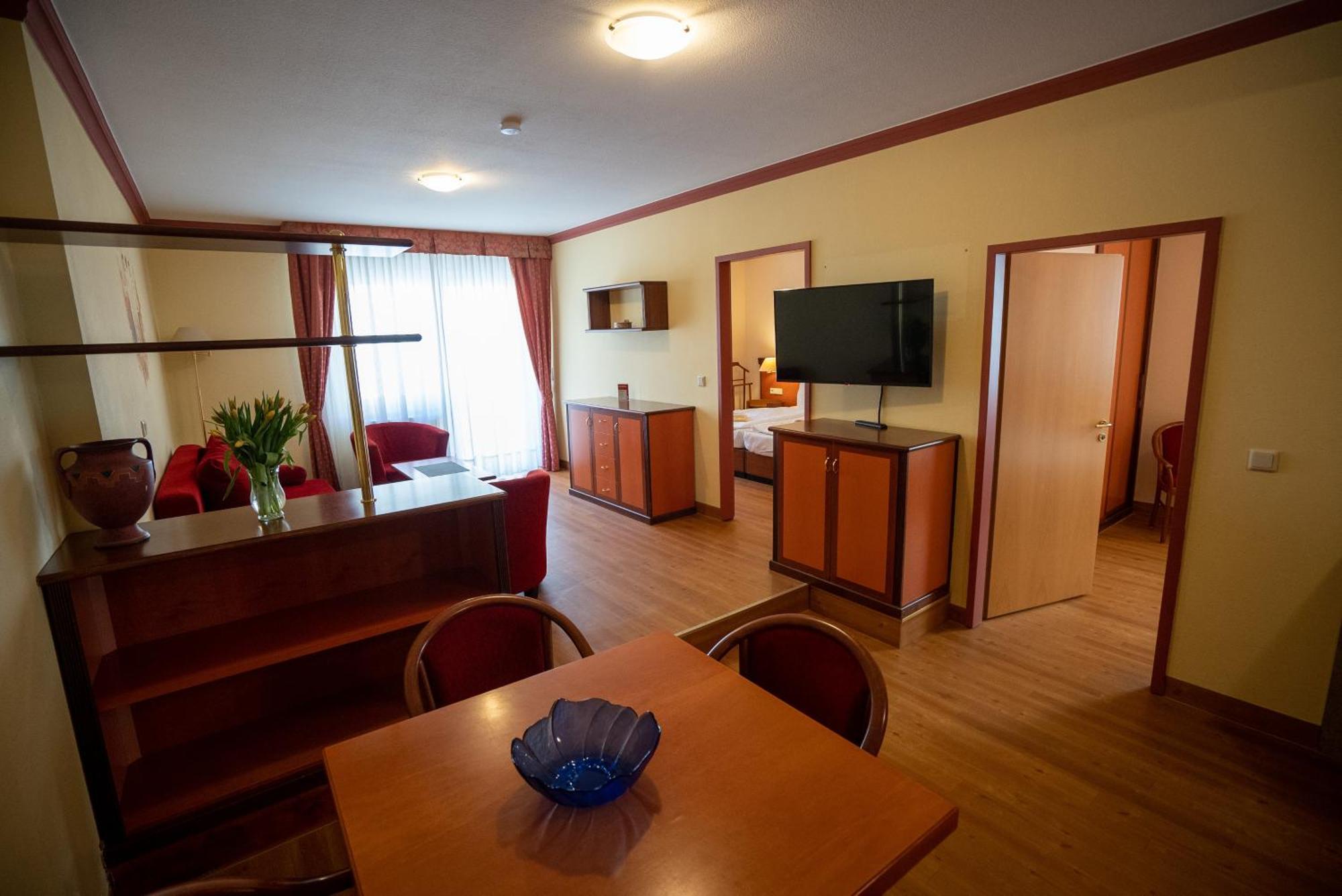 בינץ Hotel Esplanade & Aparthotel Rialto מראה חיצוני תמונה